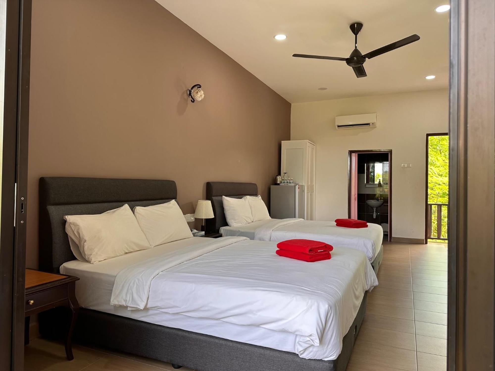 Red Coral Cottage Langkawi Extérieur photo