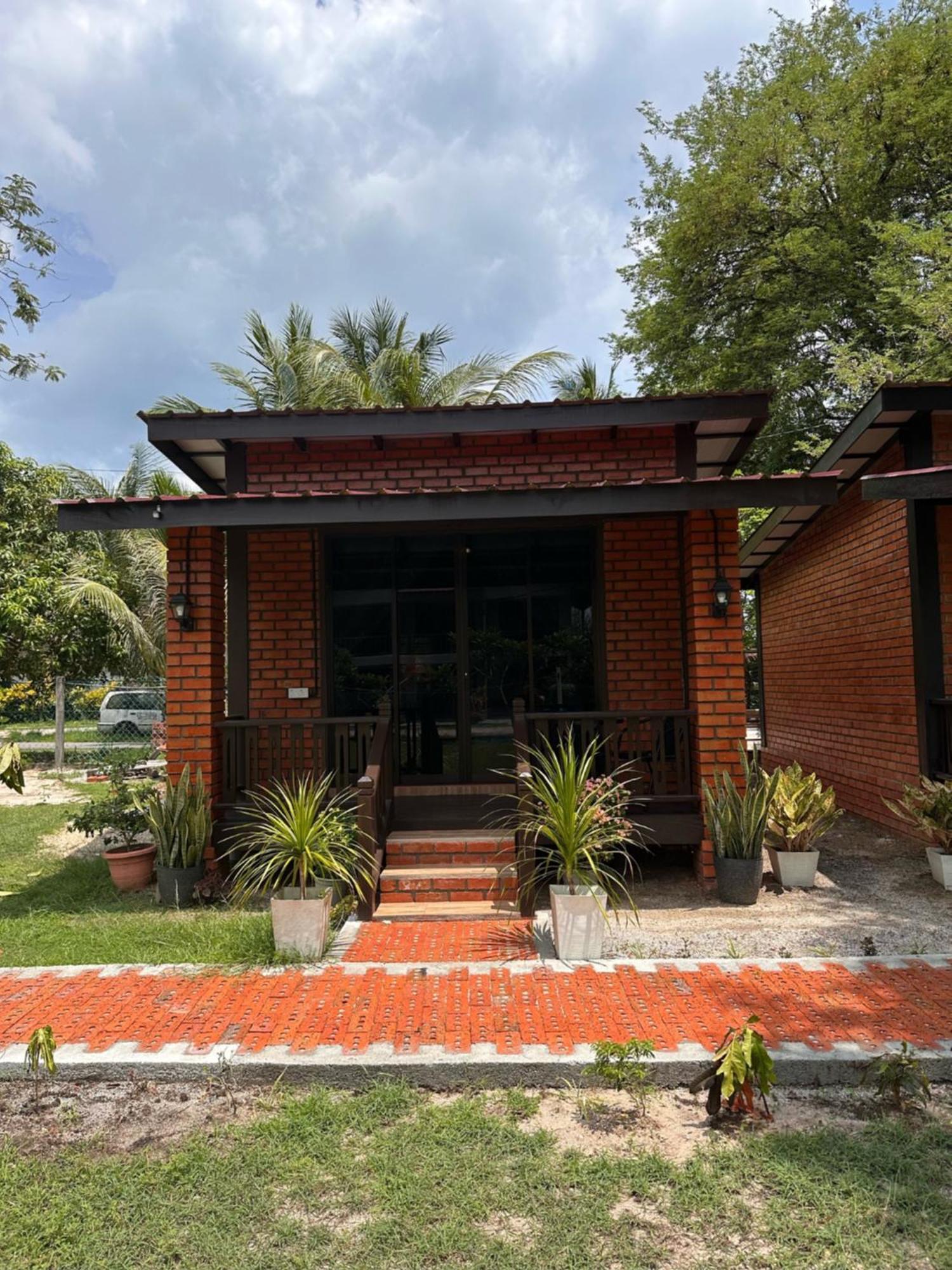 Red Coral Cottage Langkawi Extérieur photo